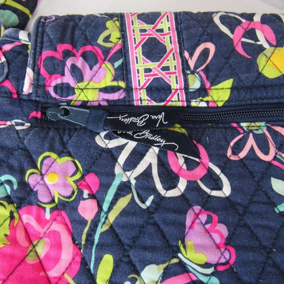 Vera Bradley Crossbody/Shoulder Bag Retired Pattern Ribbons - Picture 3 of 10
